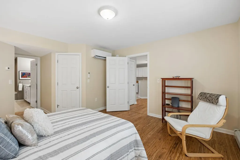 14 Larkspur Lane Brunswick ME 04011