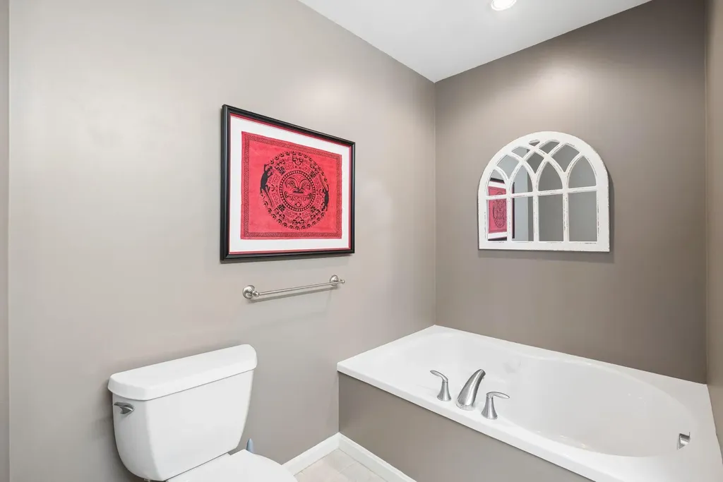 14 Larkspur Lane Brunswick ME 04011
