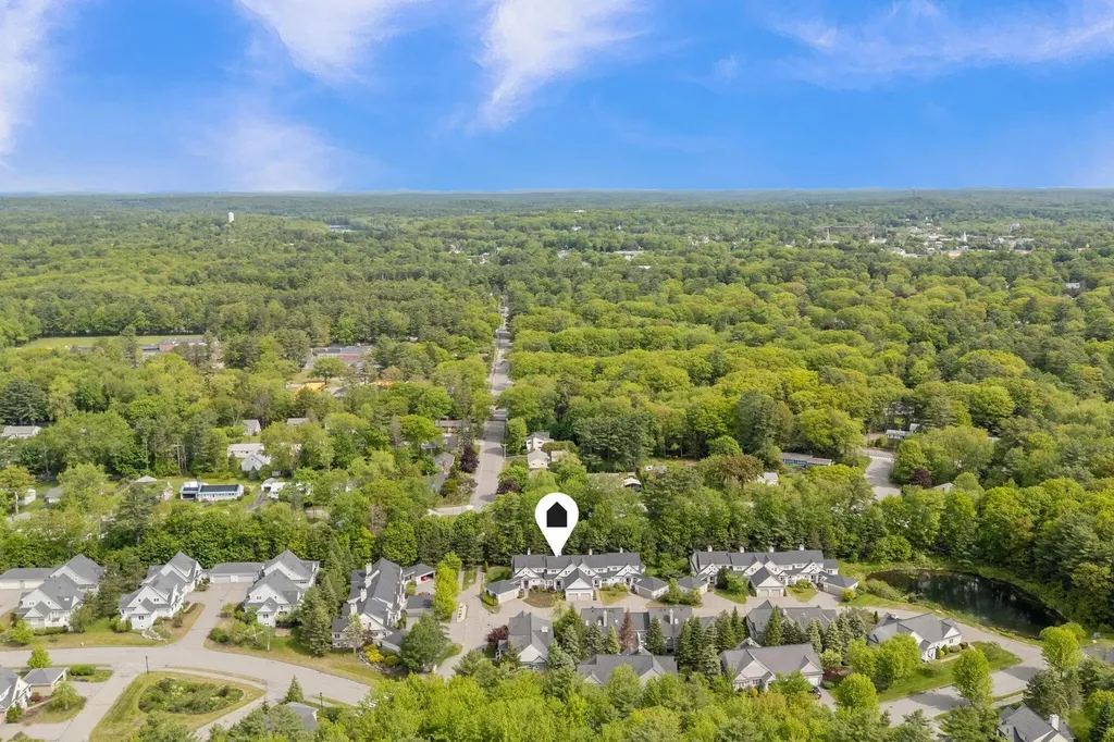 14 Larkspur Lane Brunswick ME 04011