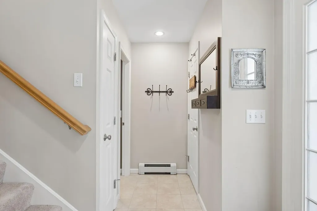 14 Larkspur Lane Brunswick ME 04011