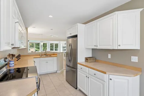 14 Larkspur Lane Brunswick ME 04011