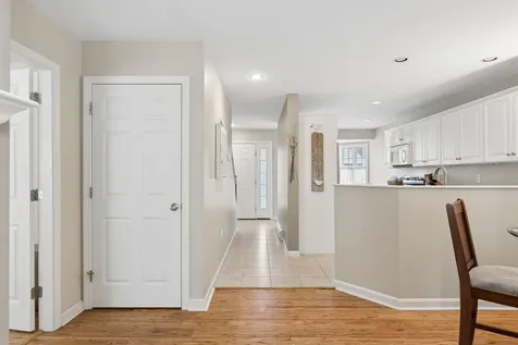 14 Larkspur Lane Brunswick ME 04011