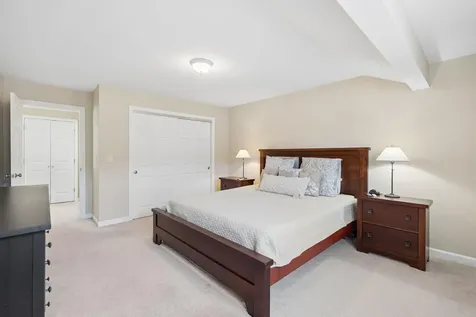14 Larkspur Lane Brunswick ME 04011