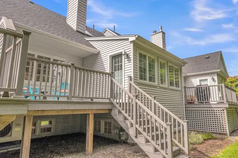 14 Larkspur Lane Brunswick ME 04011