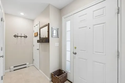 14 Larkspur Lane Brunswick ME 04011