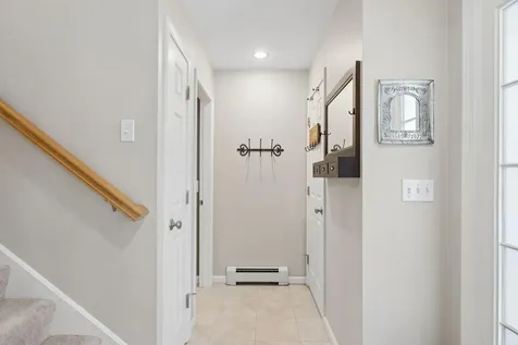 14 Larkspur Lane Brunswick ME 04011
