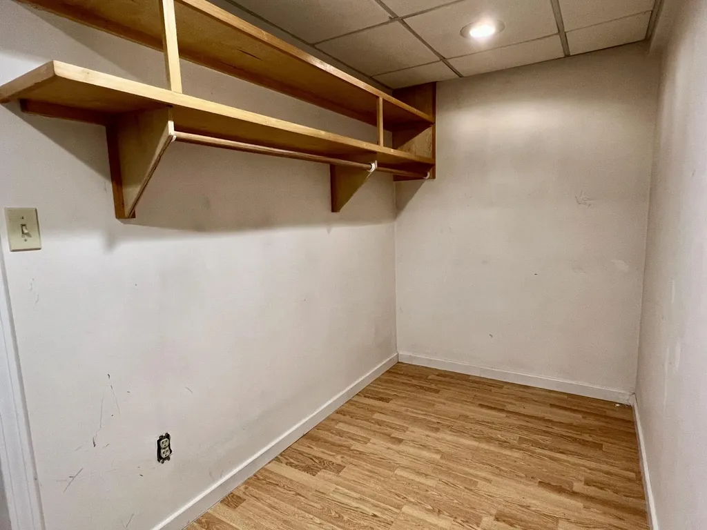 337 Middle Road Falmouth ME 04105