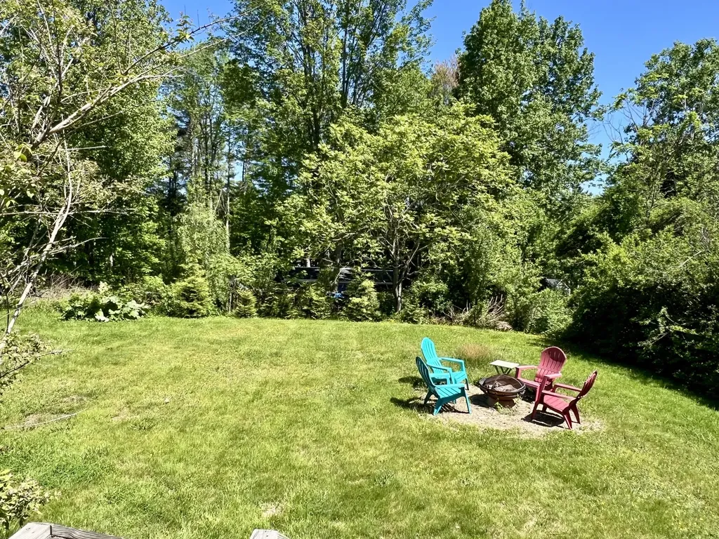 337 Middle Road Falmouth ME 04105