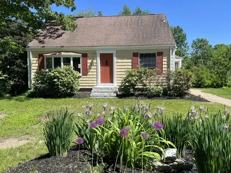 337 Middle Road Falmouth ME 04105