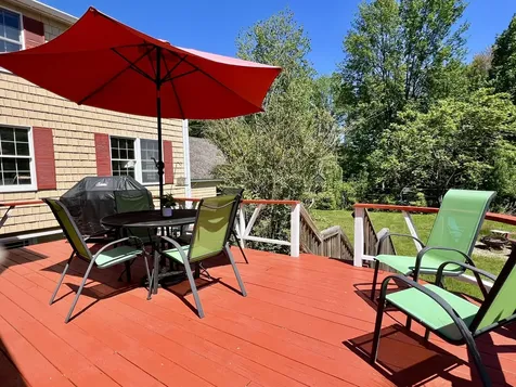 337 Middle Road Falmouth ME 04105