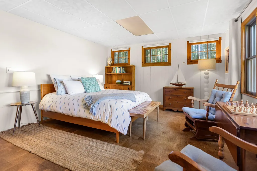 30 Cedar Bush Lane Southport ME 04576