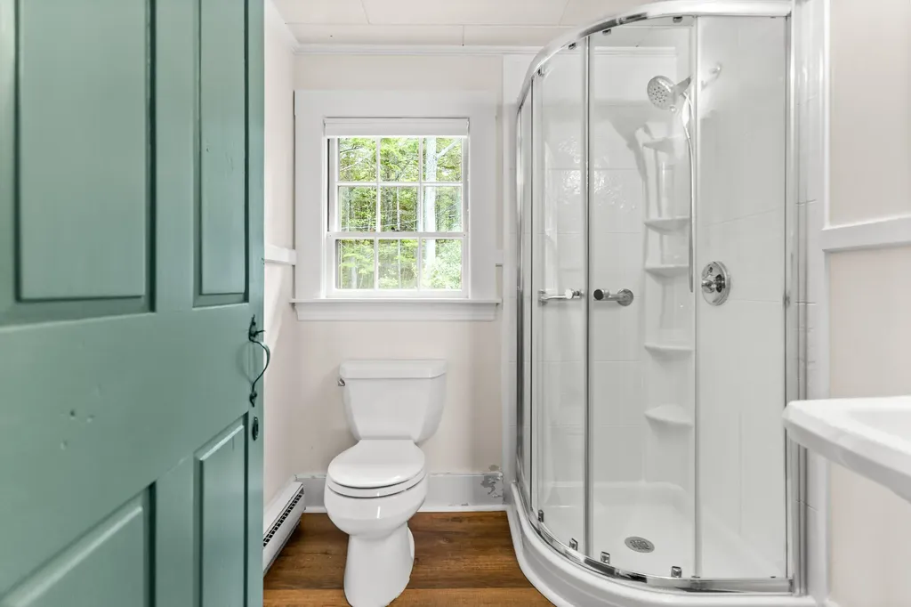 30 Cedar Bush Lane Southport ME 04576