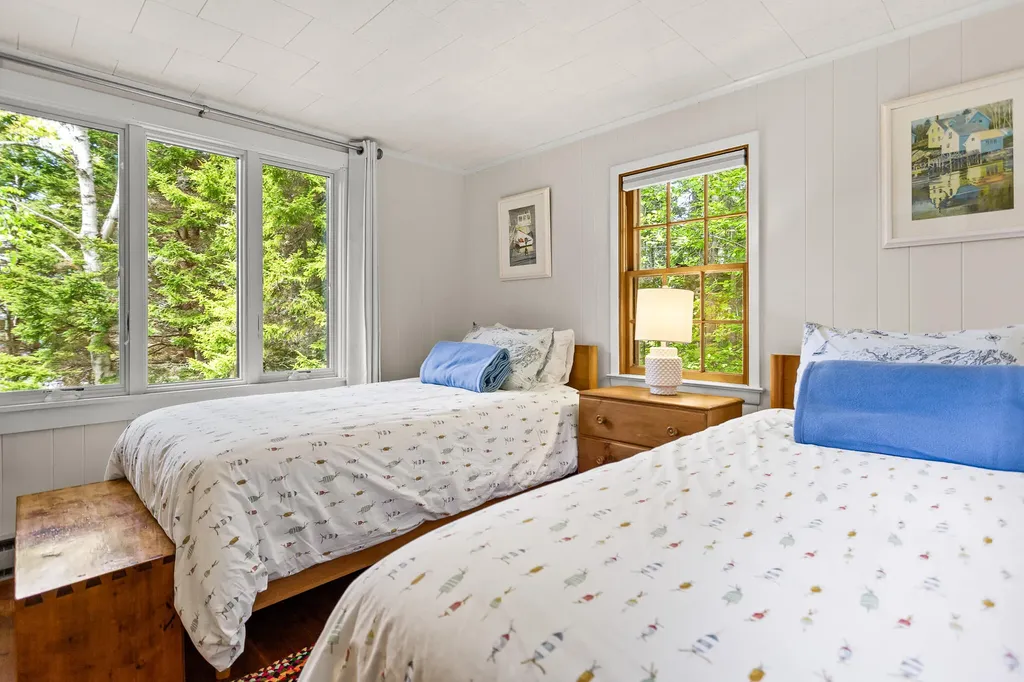 30 Cedar Bush Lane Southport ME 04576