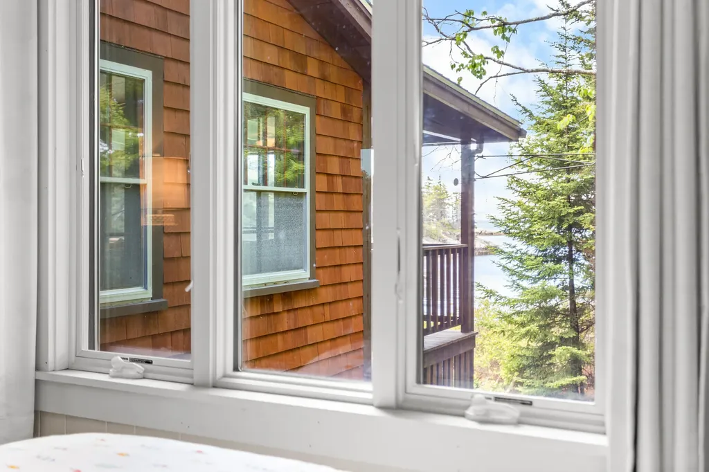 30 Cedar Bush Lane Southport ME 04576