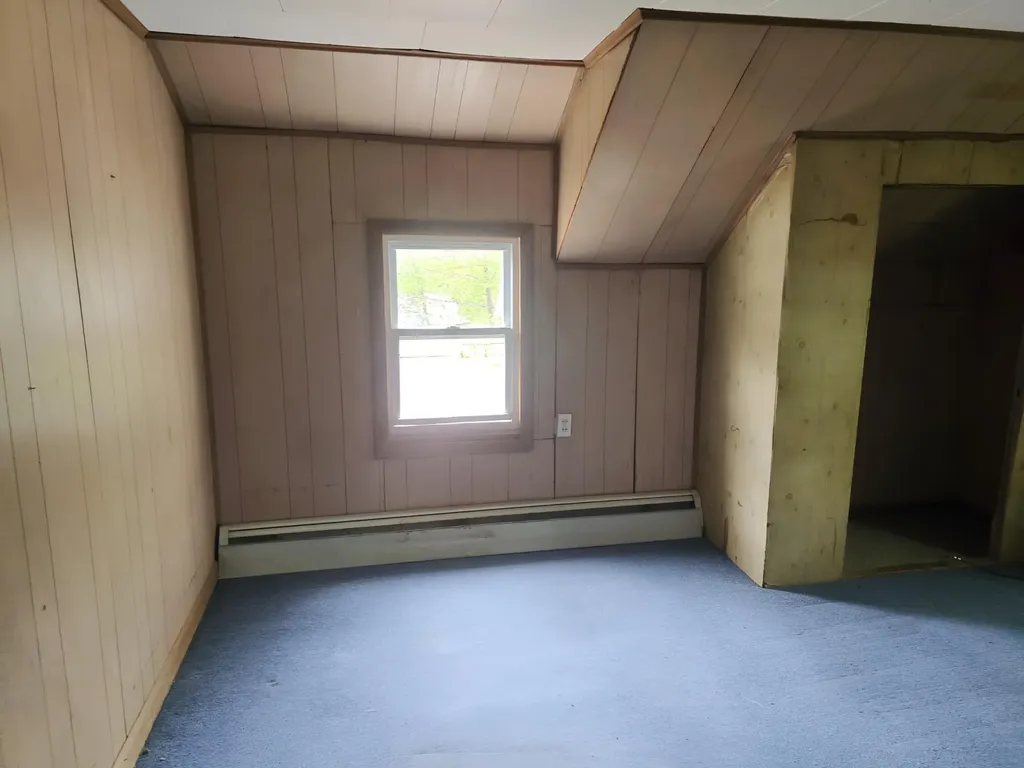 11 Woodland Avenue Mexico ME 04257