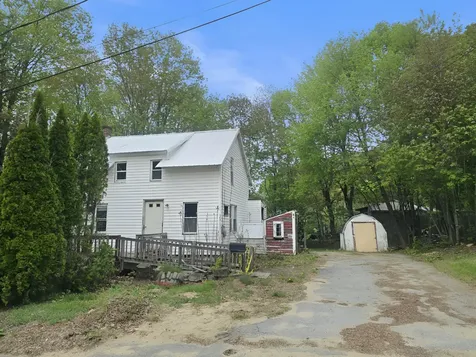 11 Woodland Avenue Mexico ME 04257