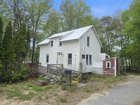 11 Woodland Avenue Mexico ME 04257