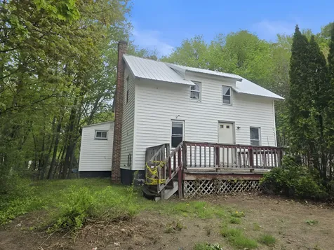 11 Woodland Avenue Mexico ME 04257