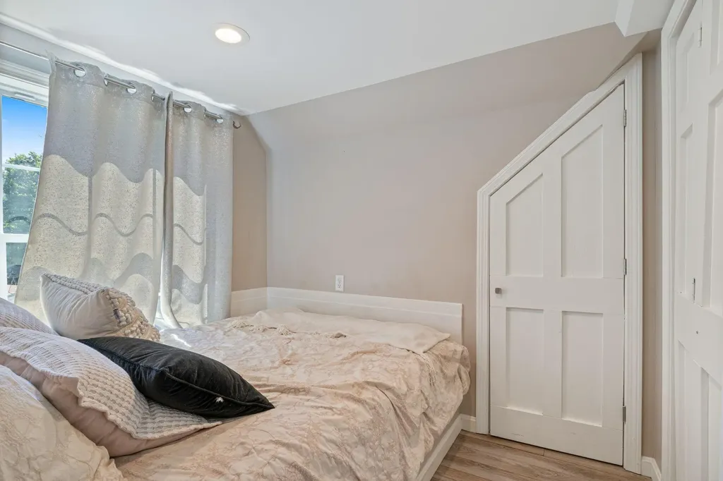 27 Emerson Street Sanford ME 04073
