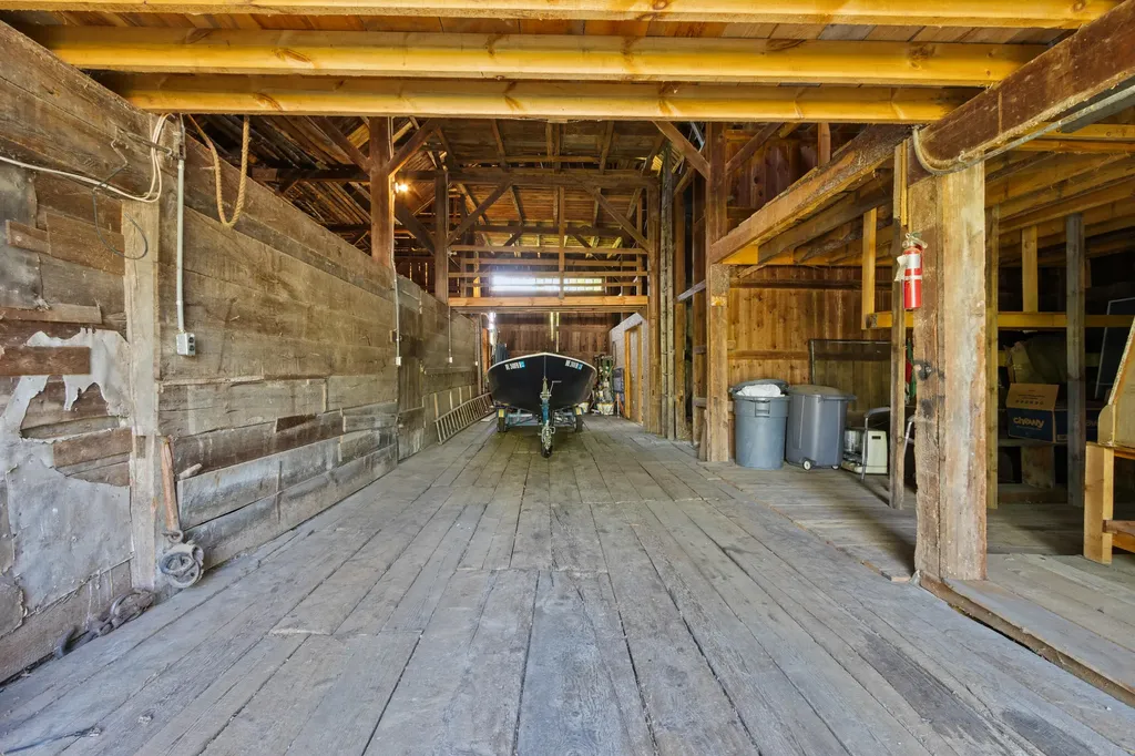 434 Main Street Oxford ME 04270