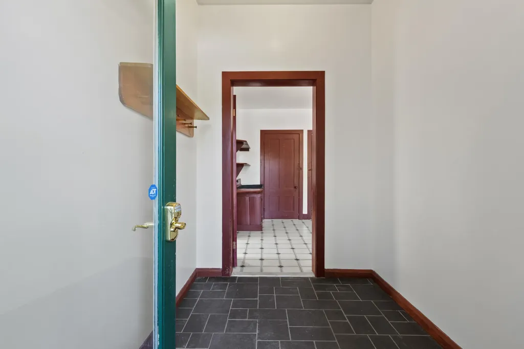 434 Main Street Oxford ME 04270