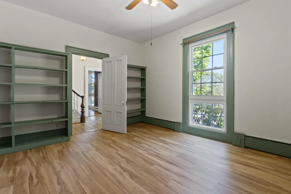 434 Main Street Oxford ME 04270