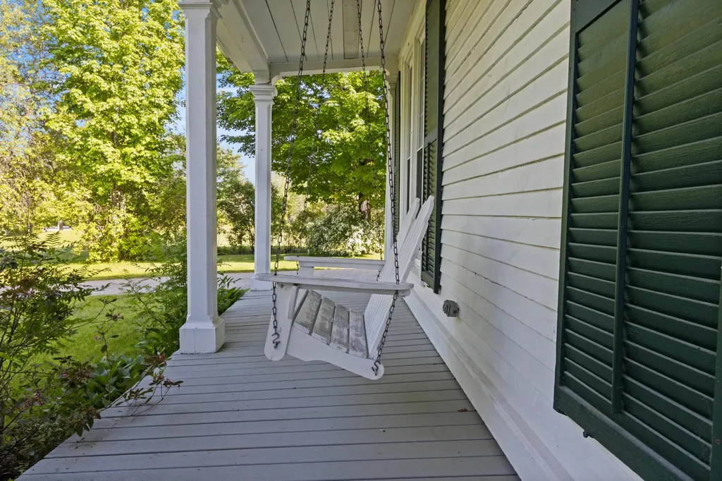 434 Main Street Oxford ME 04270