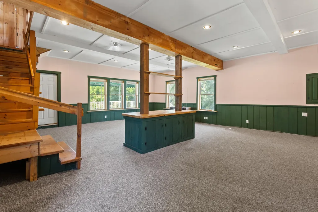 434 Main Street Oxford ME 04270