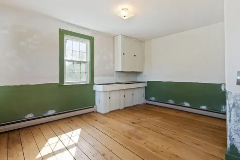 434 Main Street Oxford ME 04270