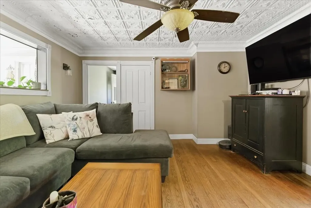 180 Bremen Road Waldoboro ME 04572