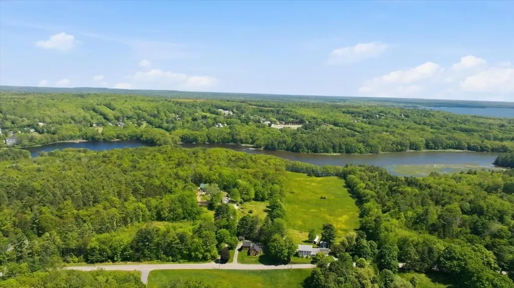 180 Bremen Road Waldoboro ME 04572
