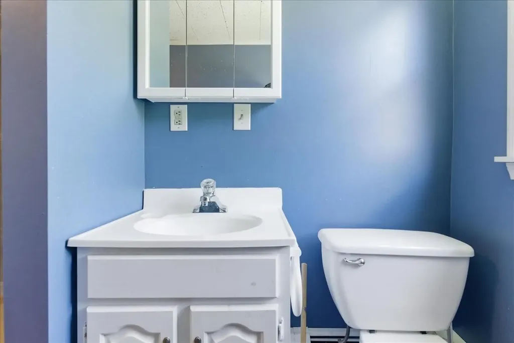 180 Bremen Road Waldoboro ME 04572