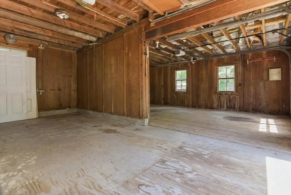 180 Bremen Road Waldoboro ME 04572