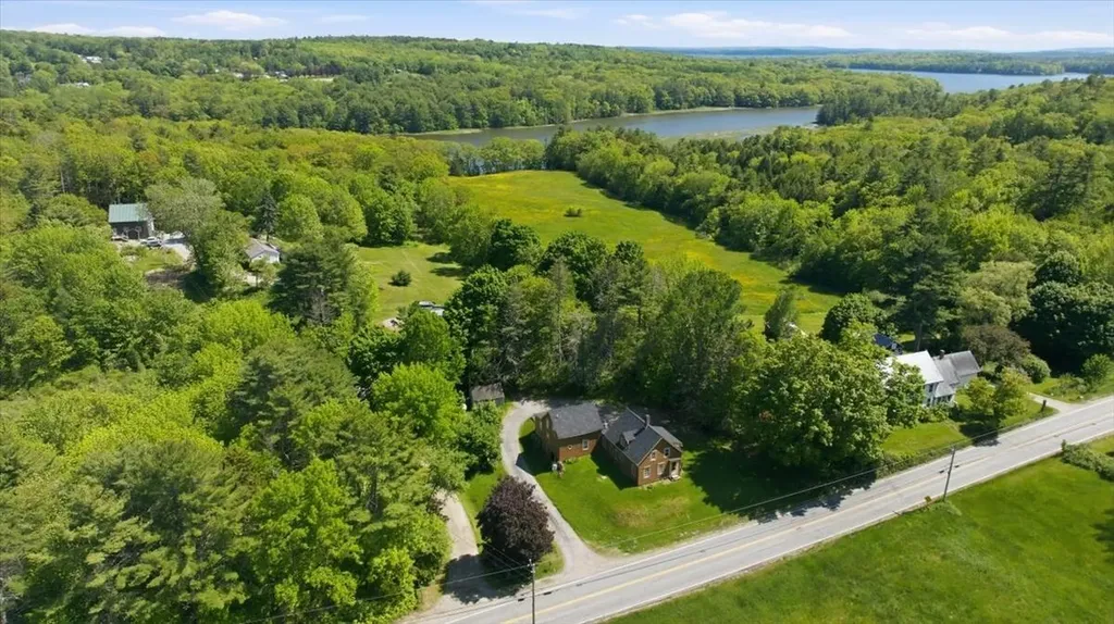 180 Bremen Road Waldoboro ME 04572