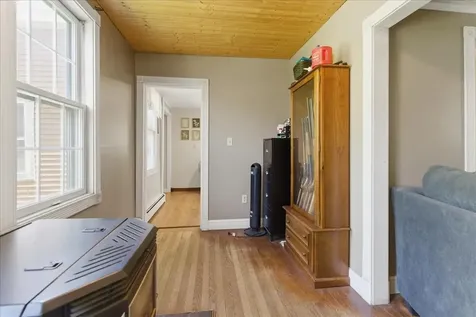 180 Bremen Road Waldoboro ME 04572