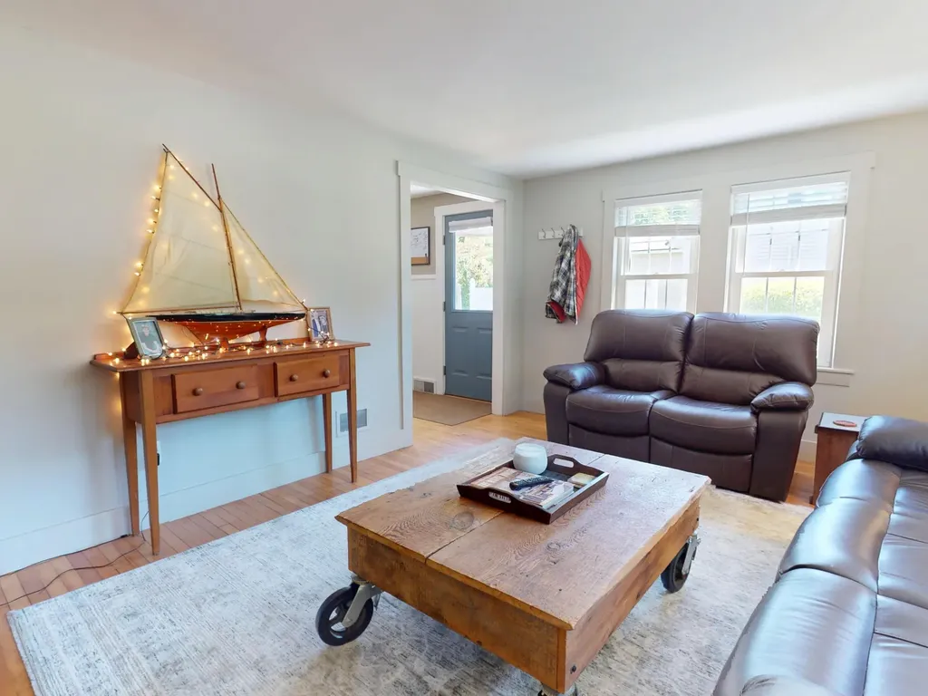 24 Pierce Street Gardiner ME 04345
