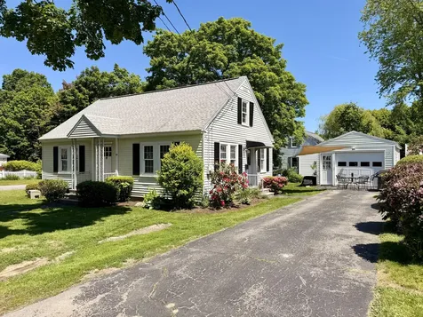24 Pierce Street Gardiner ME 04345
