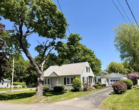 24 Pierce Street Gardiner ME 04345