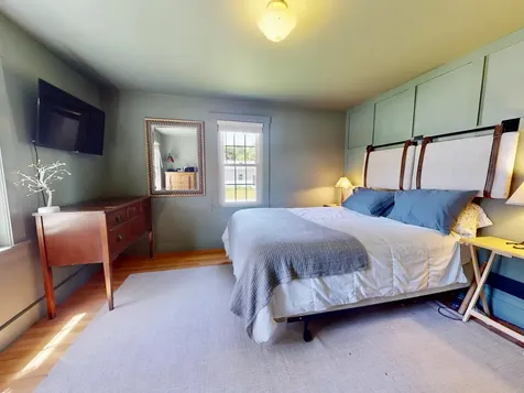 24 Pierce Street Gardiner ME 04345
