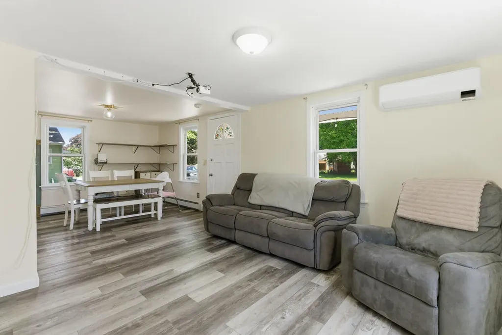 51 Dow Avenue Lewiston ME 04240