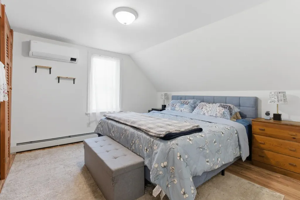 51 Dow Avenue Lewiston ME 04240