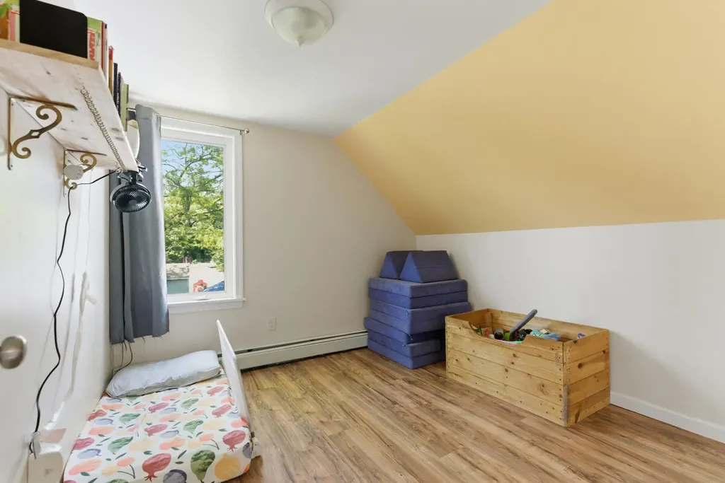 51 Dow Avenue Lewiston ME 04240