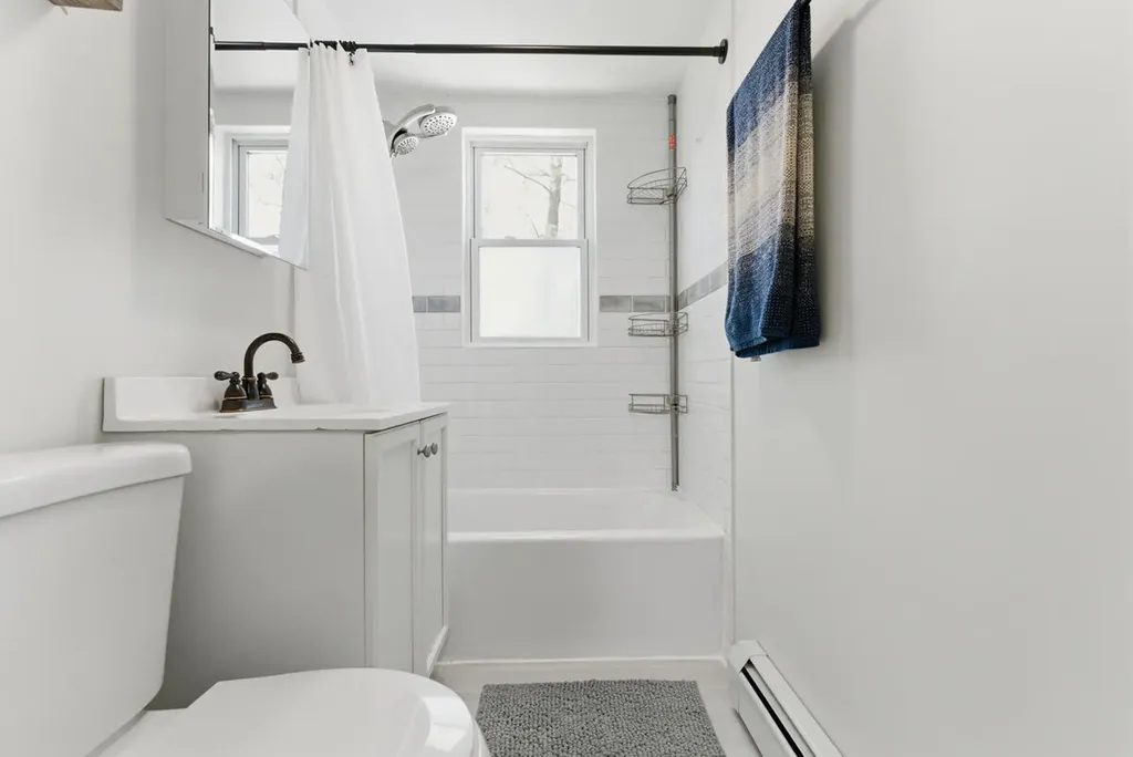 51 Dow Avenue Lewiston ME 04240