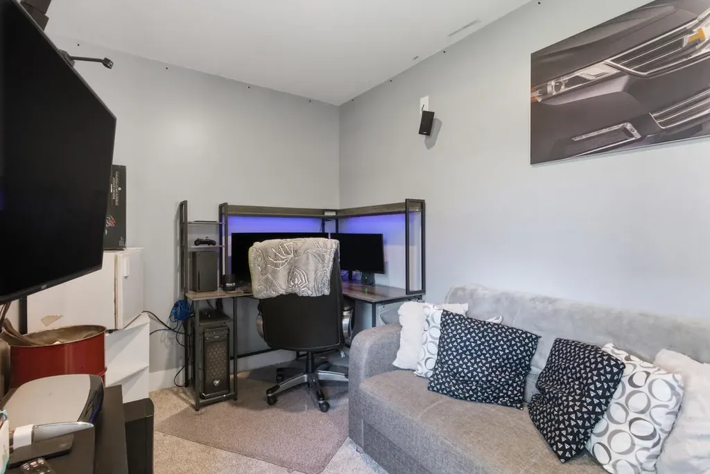 51 Dow Avenue Lewiston ME 04240
