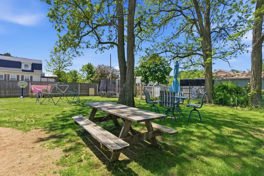 51 Dow Avenue Lewiston ME 04240