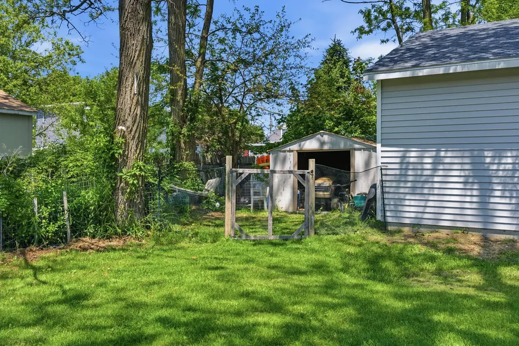 51 Dow Avenue Lewiston ME 04240