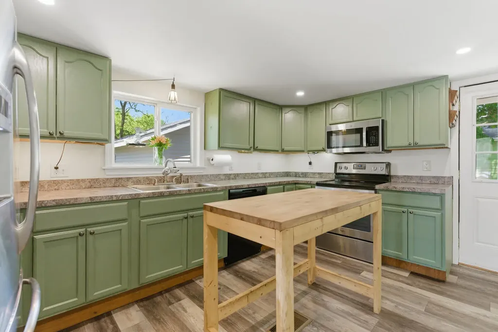 51 Dow Avenue Lewiston ME 04240