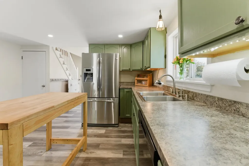 51 Dow Avenue Lewiston ME 04240