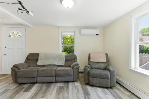 51 Dow Avenue Lewiston ME 04240