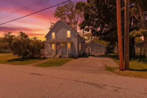 51 Dow Avenue Lewiston ME 04240